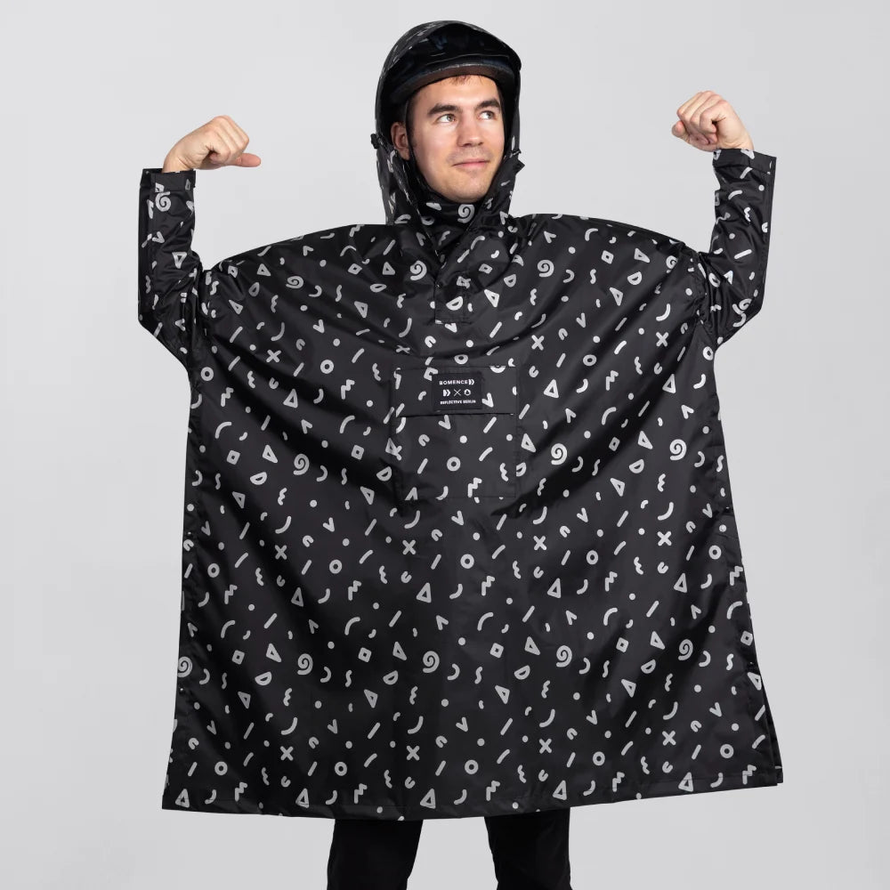 Reflektierender Regenponcho im Leo-Look