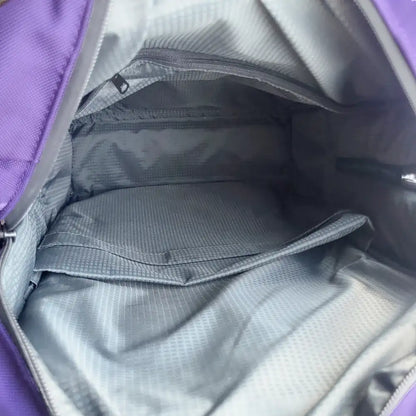 Innenfach vom Rucksack in Lila mit weiteren Innentaschen und Laptopfach