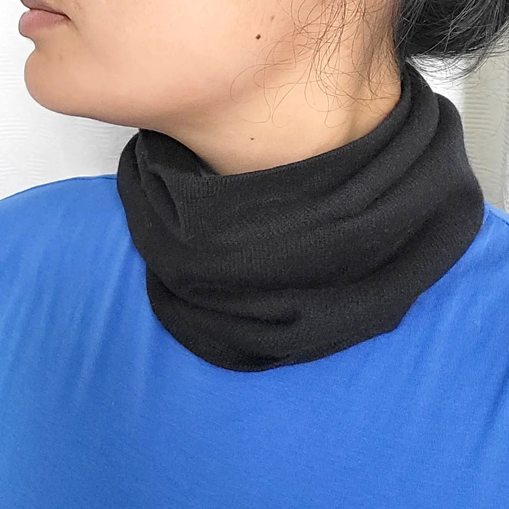 Kleiner Loop Schal durchgehend in Schwarz leicht für Damen