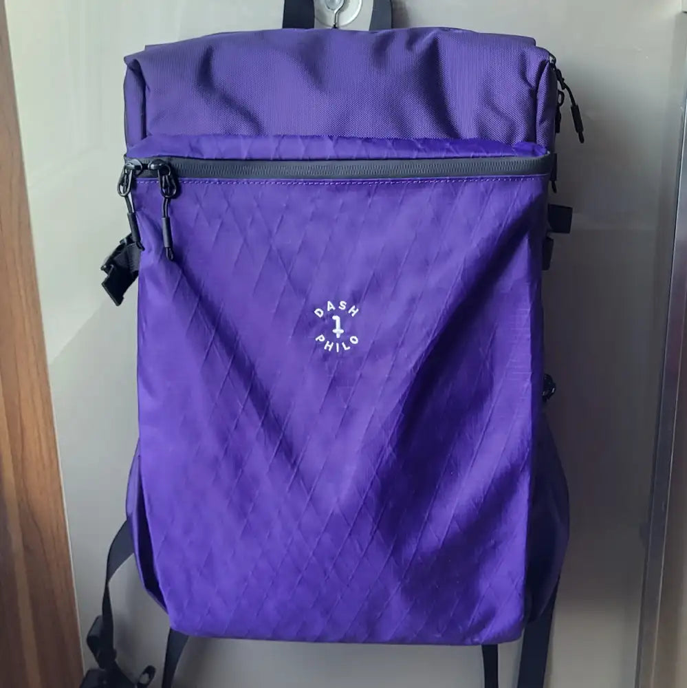 viereckiger Schulrucksack in lila