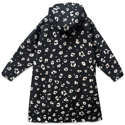 Regenponcho mit Ärmeln und großer Kapuze schwarz weiß reflektierend lang