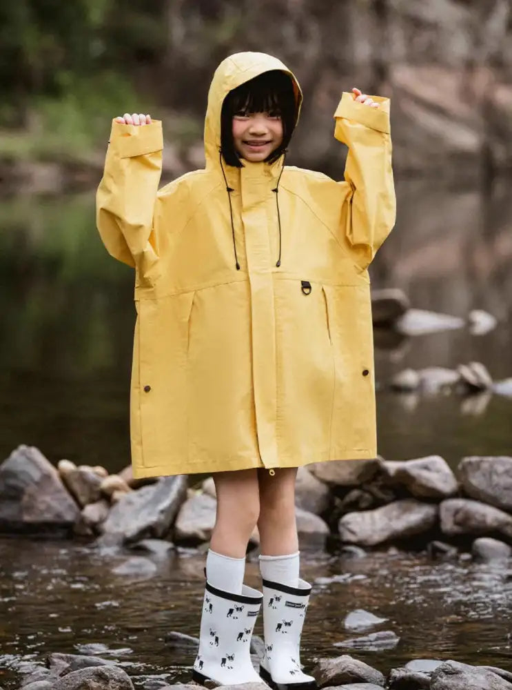 8 Jahre Mädchen Regenjacke weit gelb