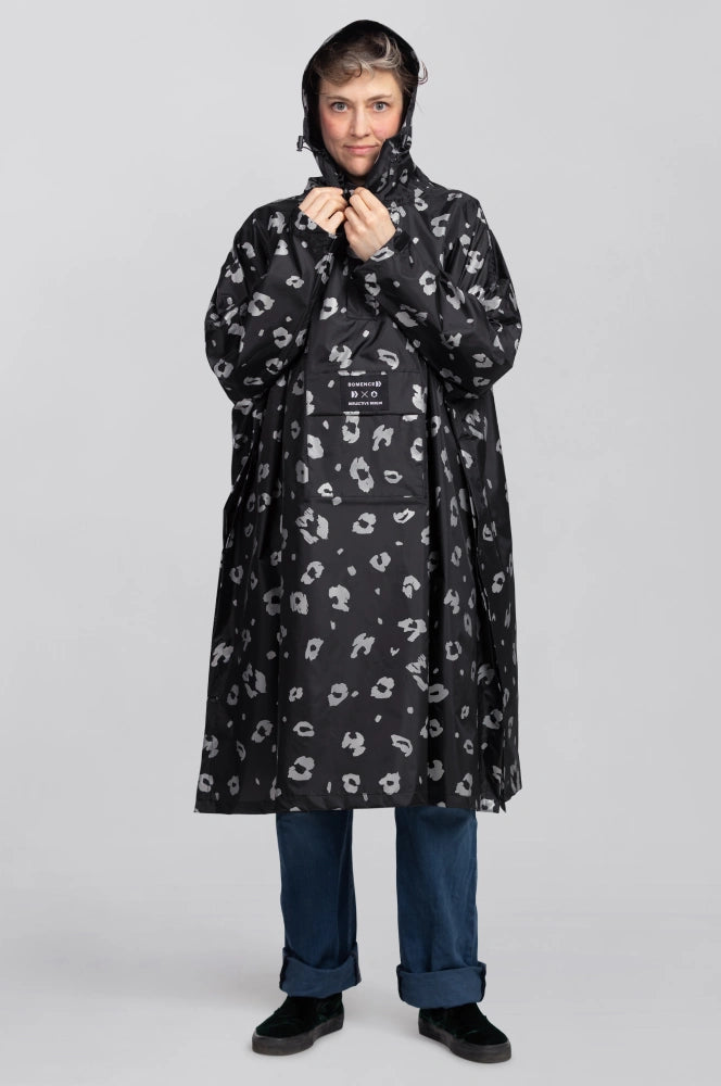 Leo Regenponcho Damen schwarz weiss grau mit Kapuze fürs Fahrradfahren oder Festival