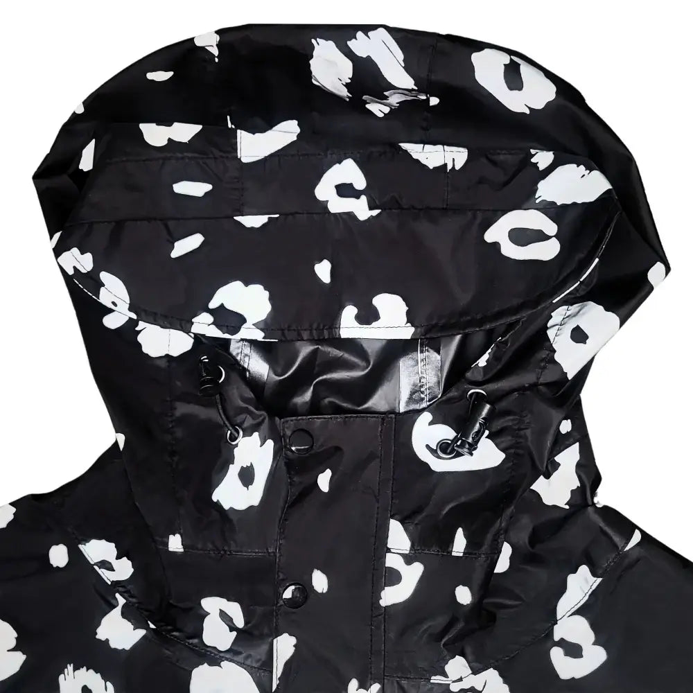 Kapuze mit Schirm beim Regenponcho Damen mit Leo Muster