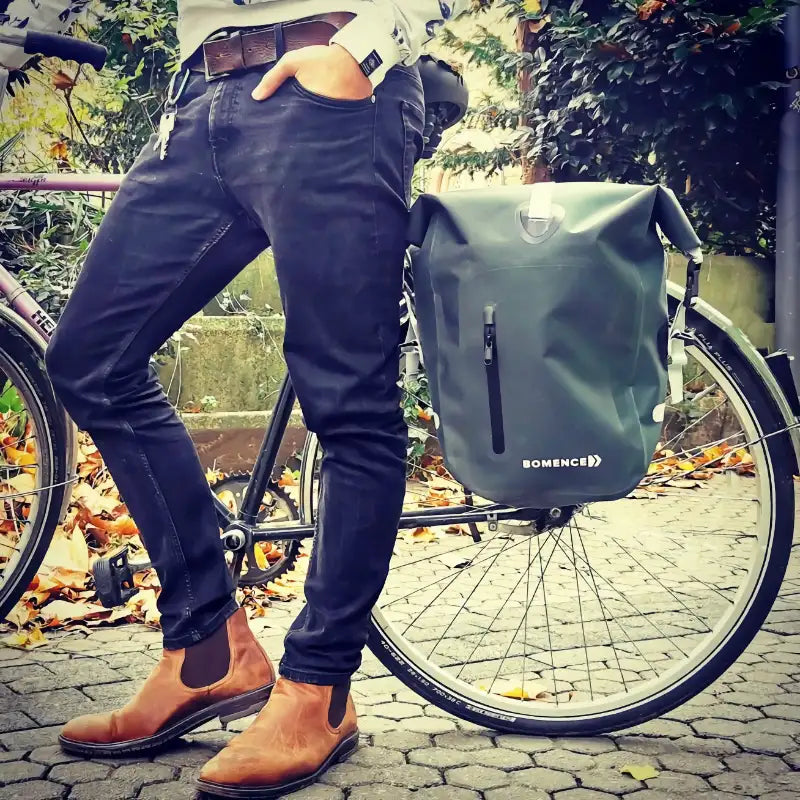 fahrradtasche wasserdicht 25l Wasserdichte Fahrradtasche für Gepäckträger 25L – Bomence